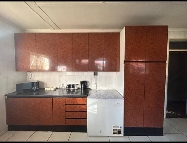 3 BEDROOM HOUSE FOR SALE IN VANDERBIJLPARK CW 1